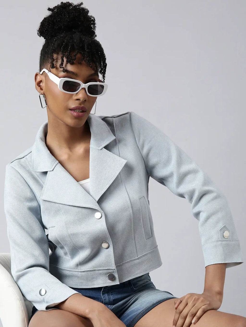 Women's Solid Blue Crop Tailored Jacket