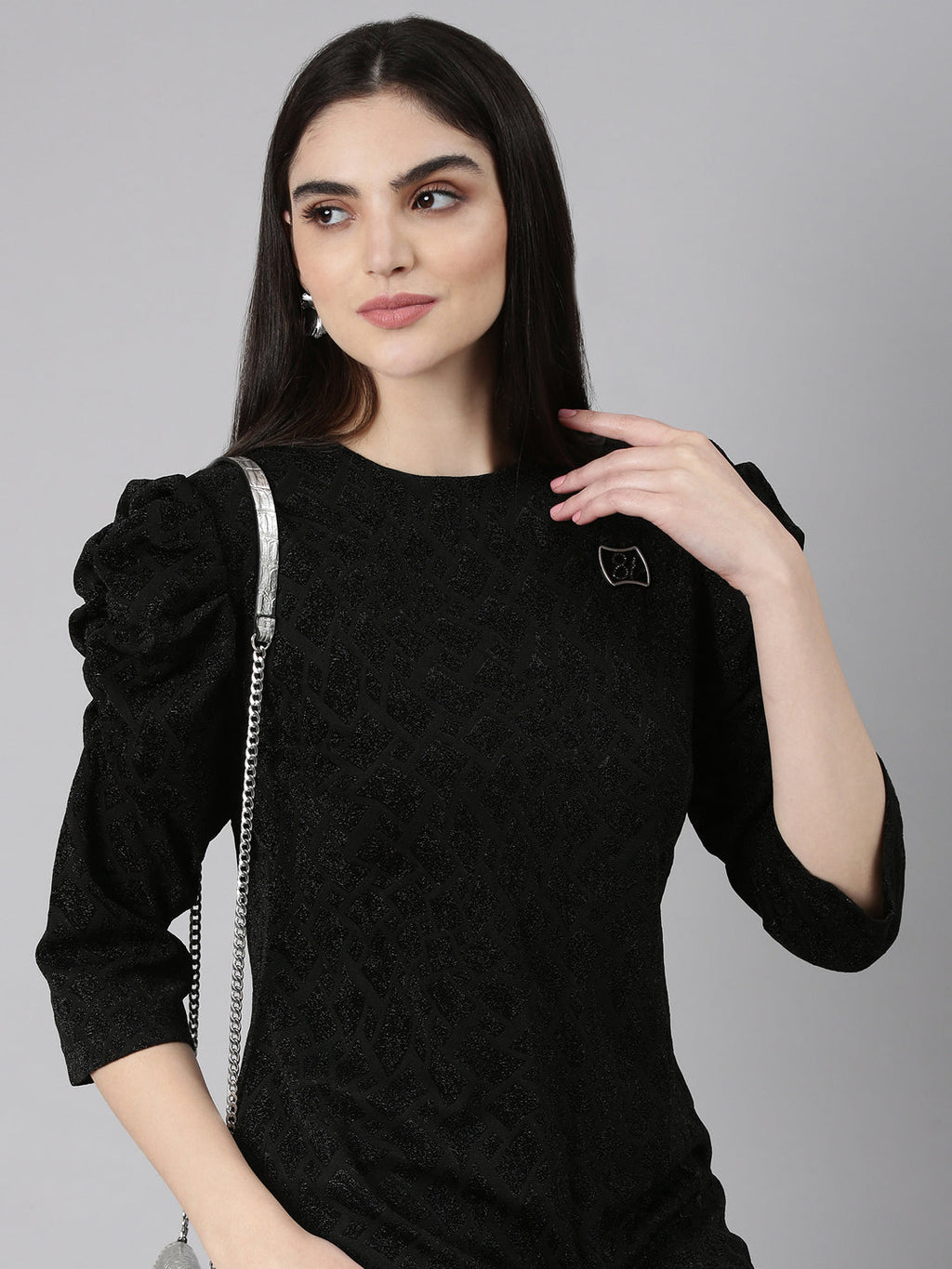Women's Black Round Neck Puff Sleeves Sheath Dress