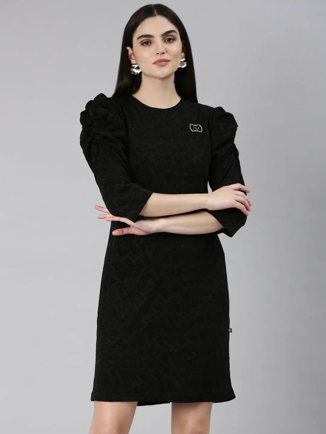 Women's Black Round Neck Puff Sleeves Sheath Dress