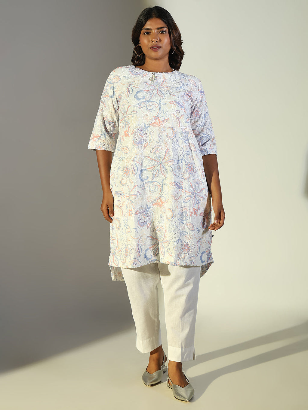 Women's White Floral Straight Kurta