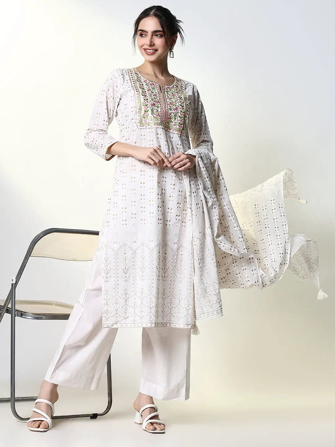 Women's Floral Prints Off White Straight Kurta Set with Dupatta