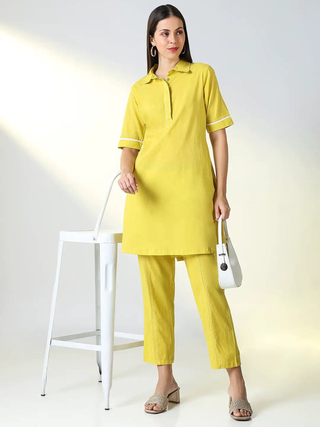 Women's Yellow Solid Kurta Sets
