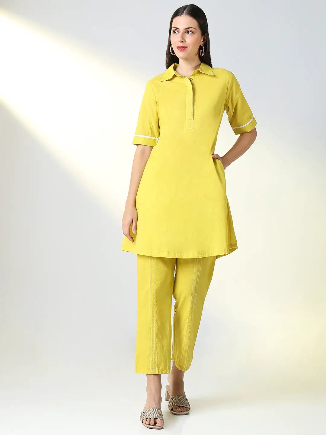 Women's Yellow Solid Kurta Sets