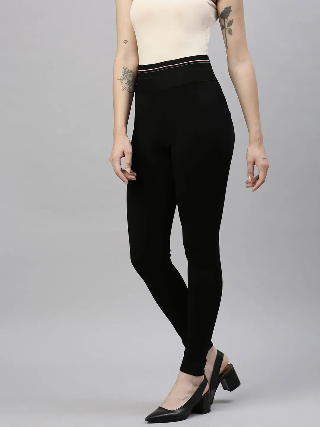 Women's Black Slim Fit Jeggings