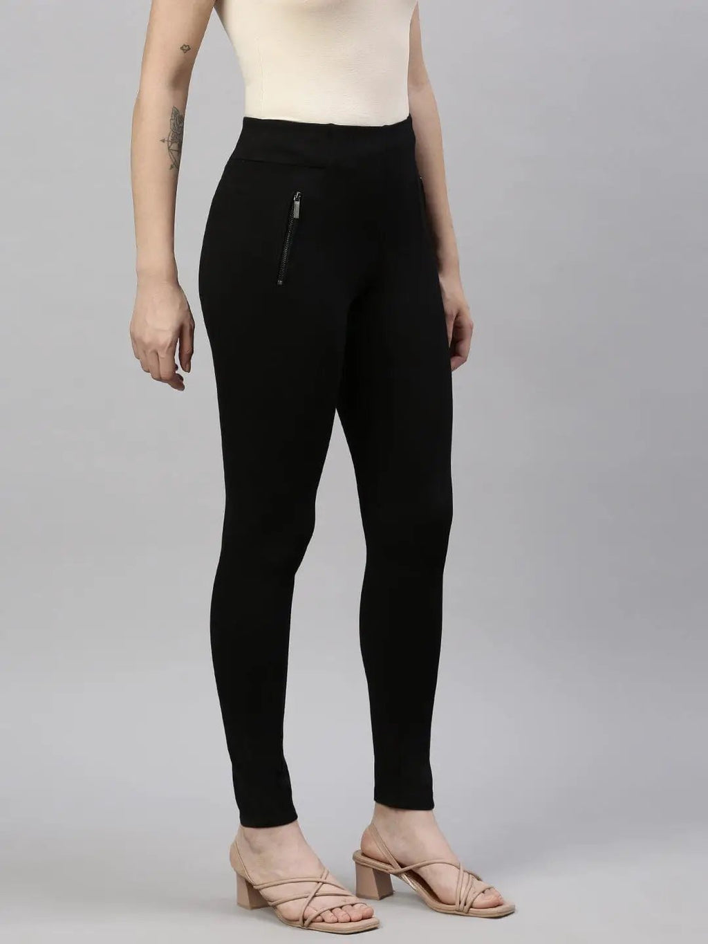 Women's Black Slim Fit Jeggings with Zip