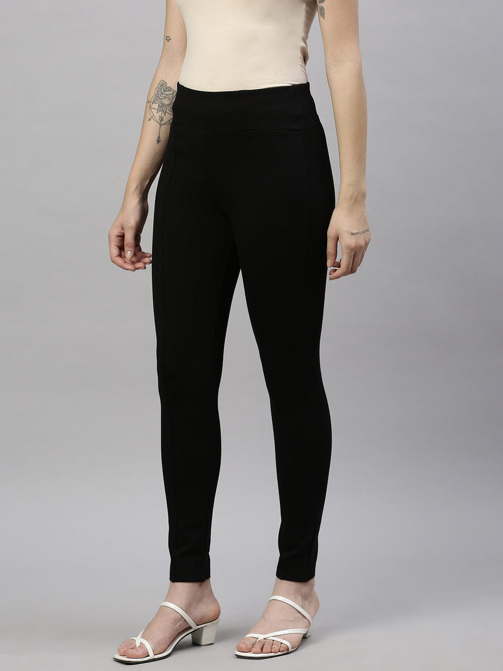 Women's Black Slim Fit Jeggings