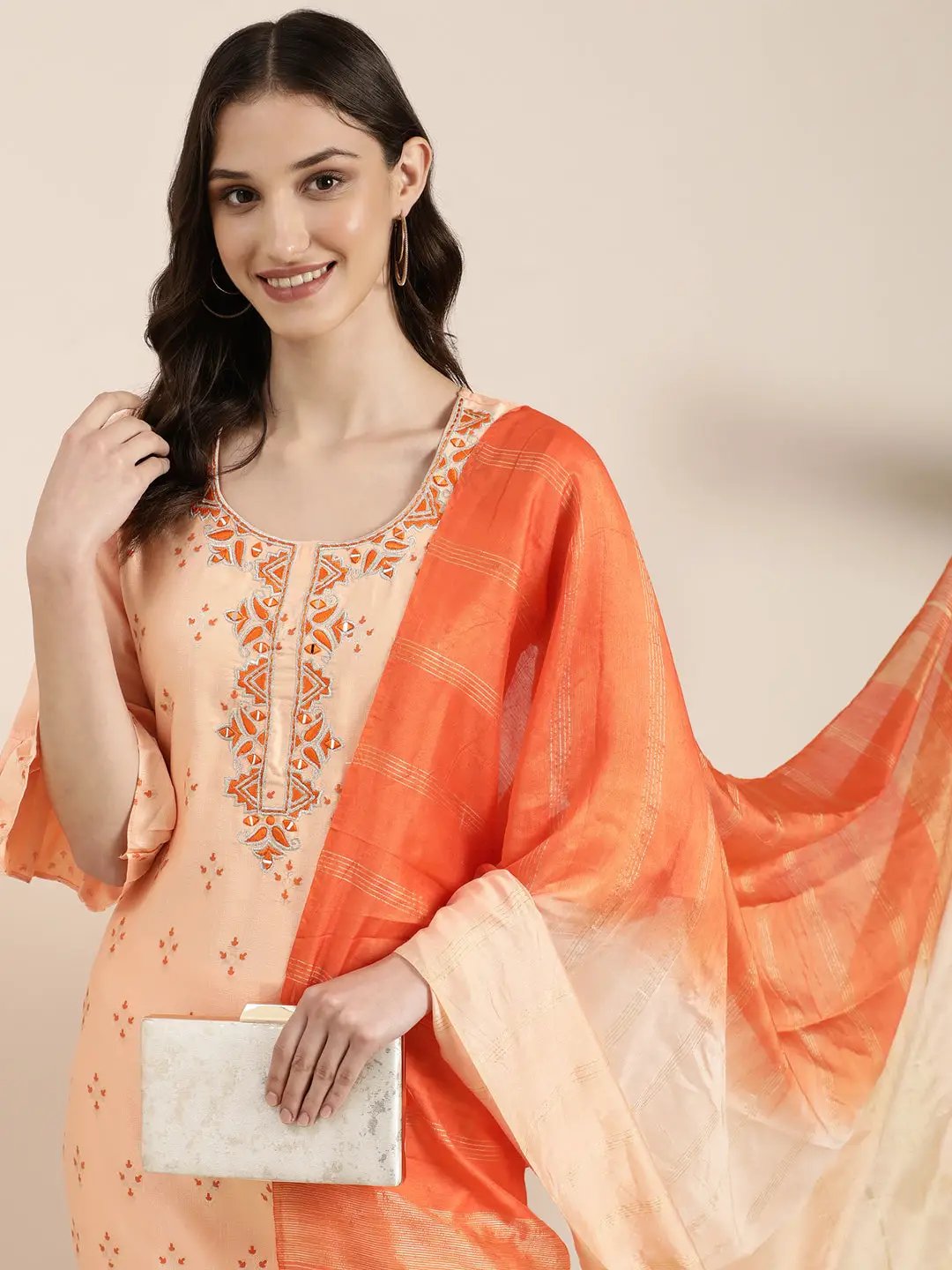 Women's Peach Floral Printed Regular Thread Work Kurta Set With Dupatta