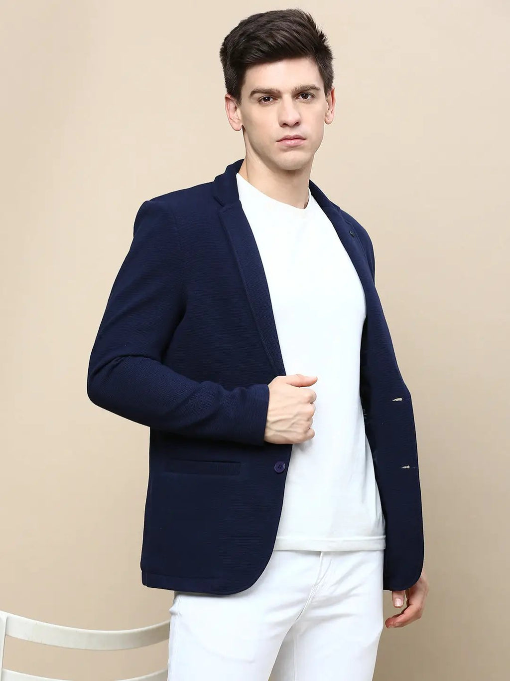 Men's Navy Blue Notched Lapel Slim-Fit Single-Breasted Blazer