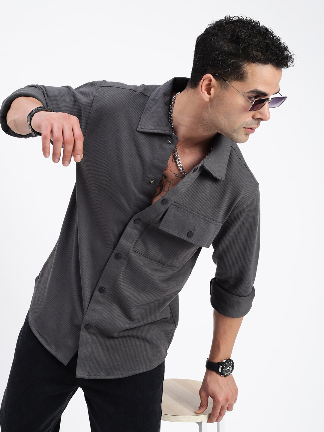 Men's Grey Standard Spread Collar Textured Cotton Casual Shirt