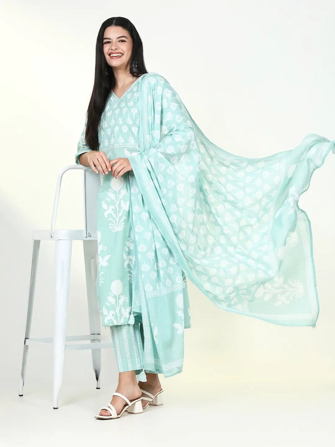 Women's Graphic Sea Green Kurta Set with Dupatta