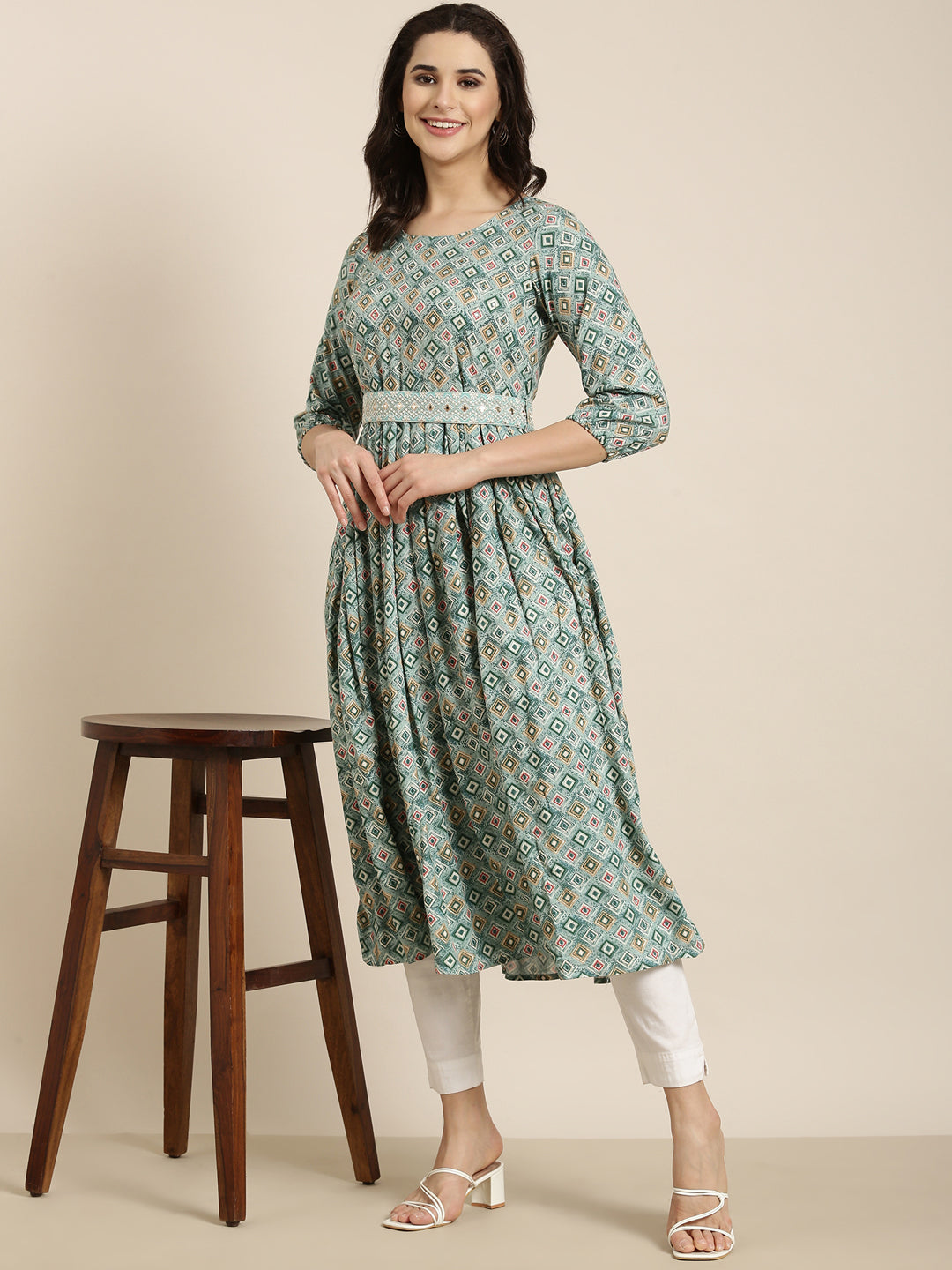 Women's Anarkali Sea Green Geometric Kurta With Belt