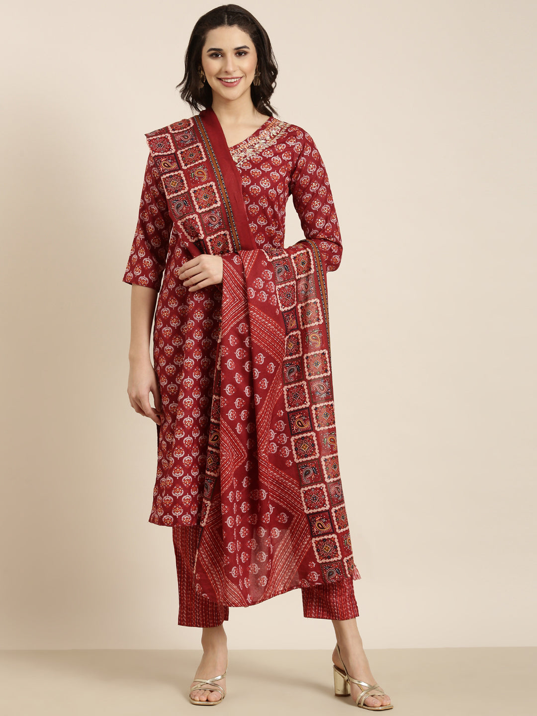 Women's Straight Maroon Ethnic Motifs Kurta Sets with Trousers & Dupatta