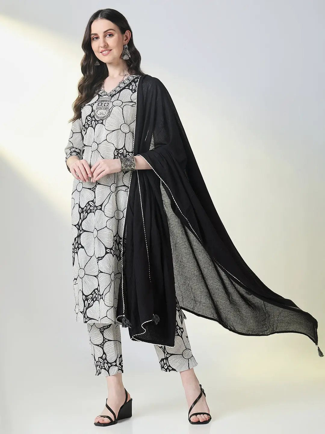 Women's Ethnic Grey Floral Straight Kurta Set with Dupatta