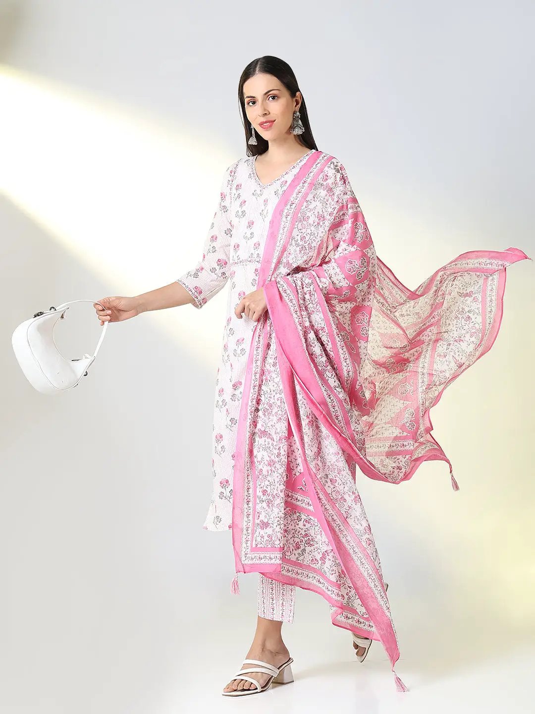 Women's Pink Floral Ethnic Straight Kurta Set with Dupatta