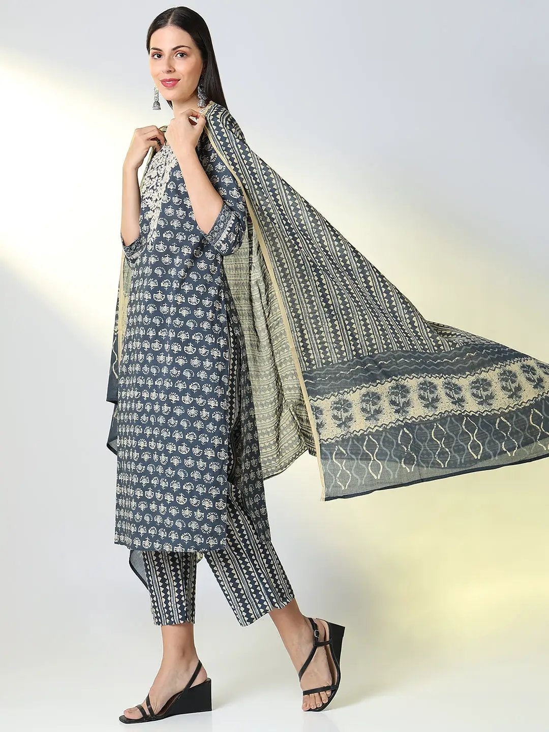 Women's Grey Graphic Straight Kurta Set with Dupatta