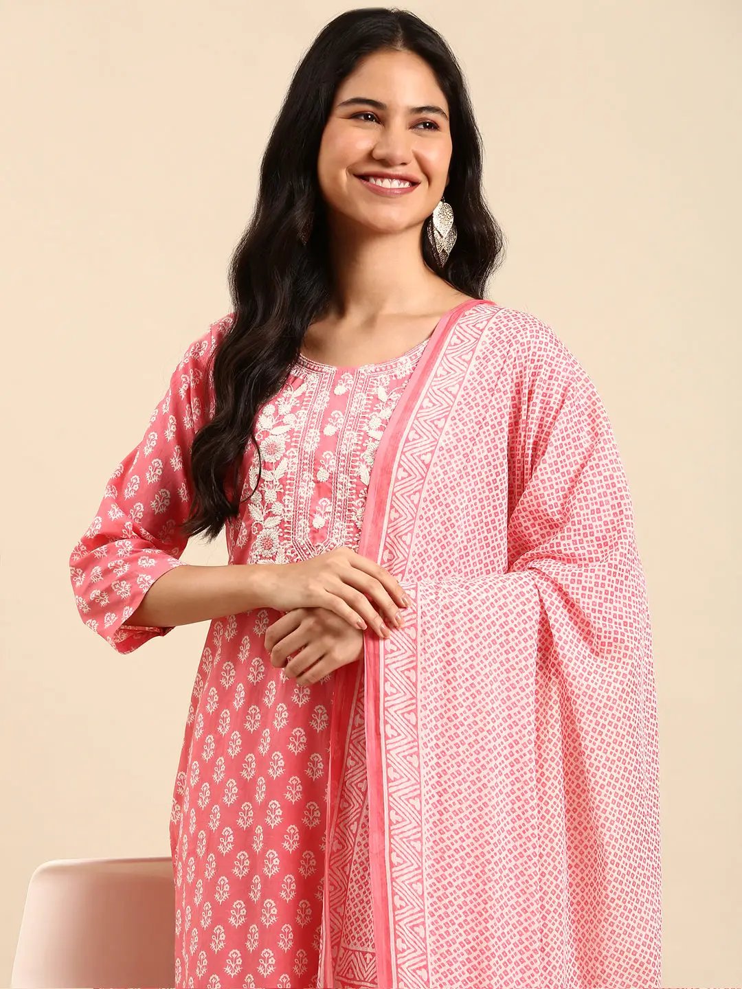 Women's Graphic Ethnic Pink Straight Kurta Set with Dupatta