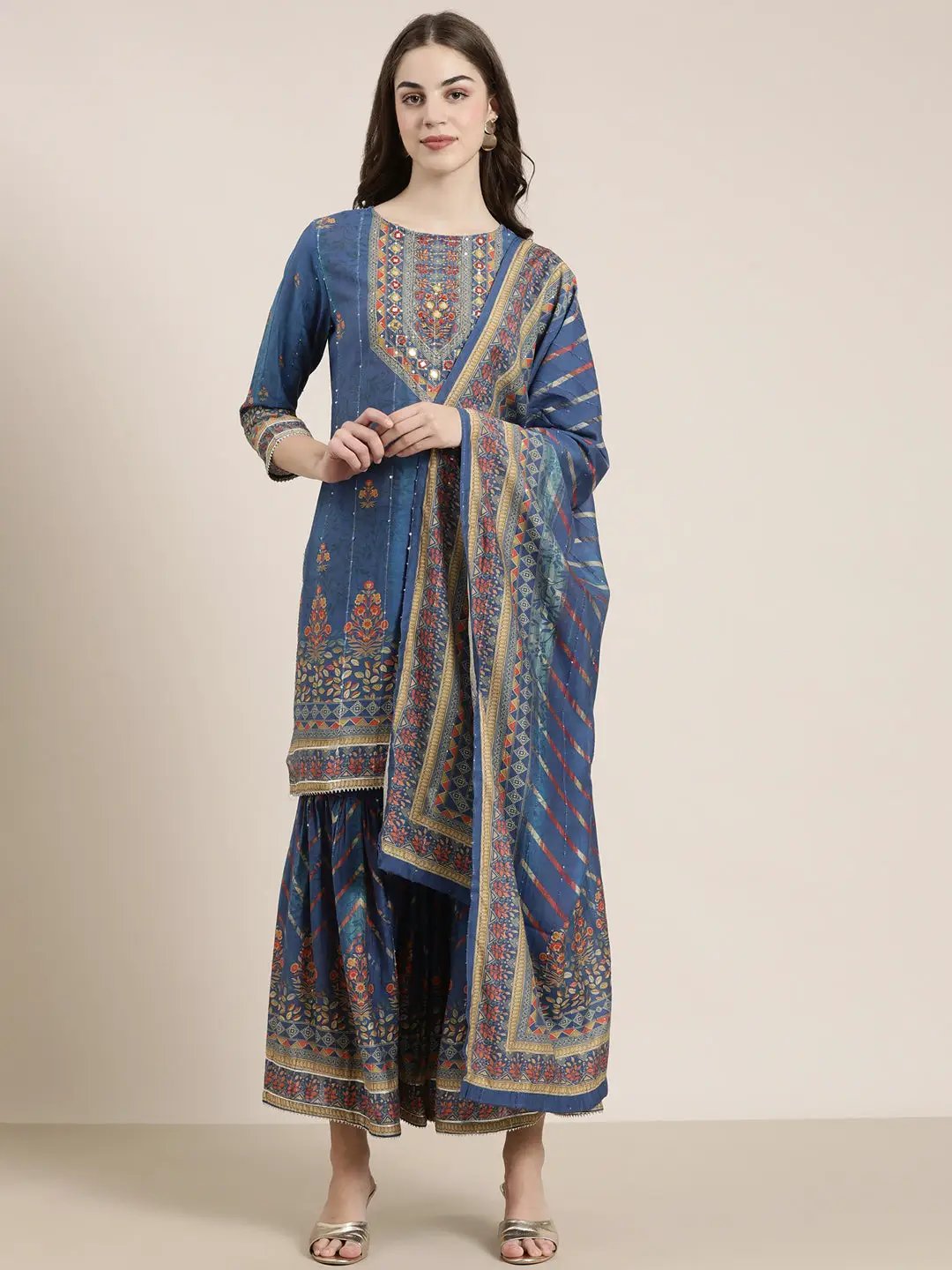 Women's Blue Floral Printed Mirror Work Kurta Set With Dupatta