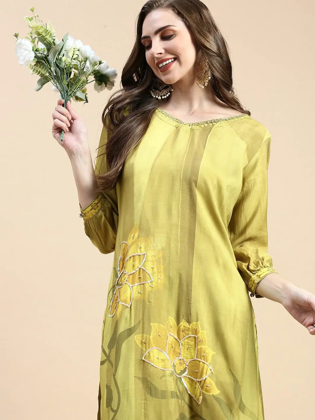 Women's Ethnic Floral Green Silk Straight Kurta Set
