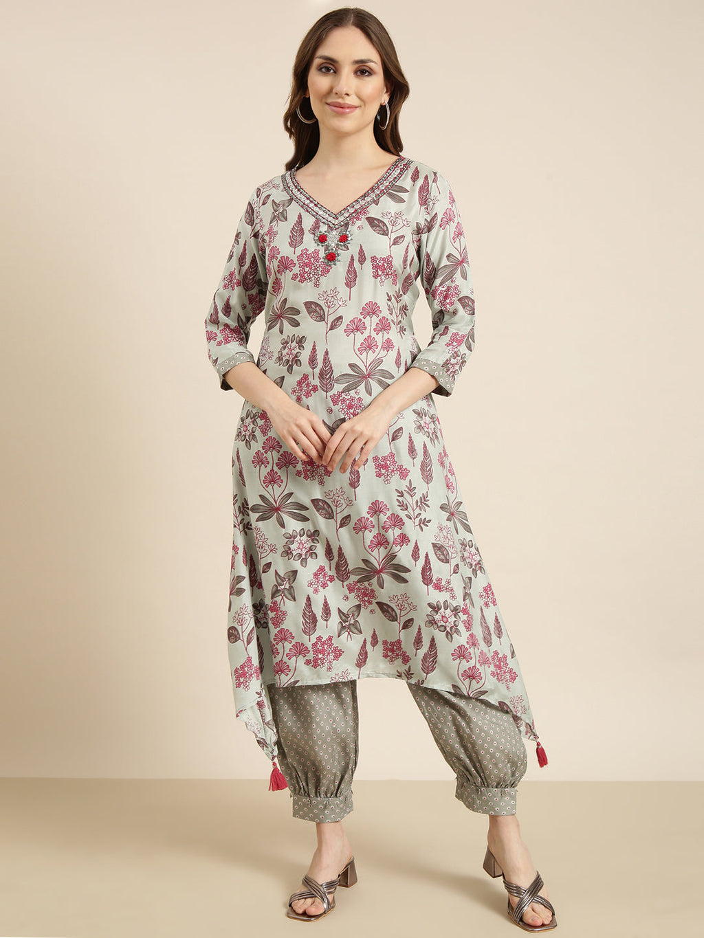 Women's A-Line Grey Floral Kurta Sets With Patiala