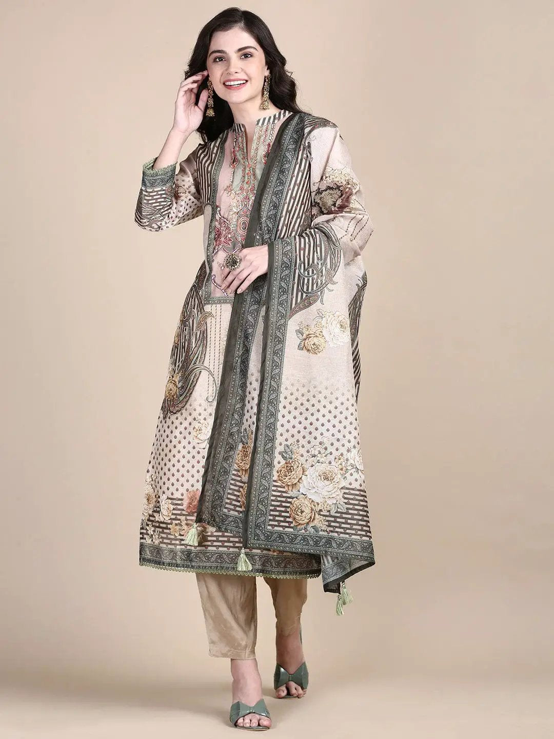Women's Ethnic Motifs Beige Straight Kurta Set with Dupatta