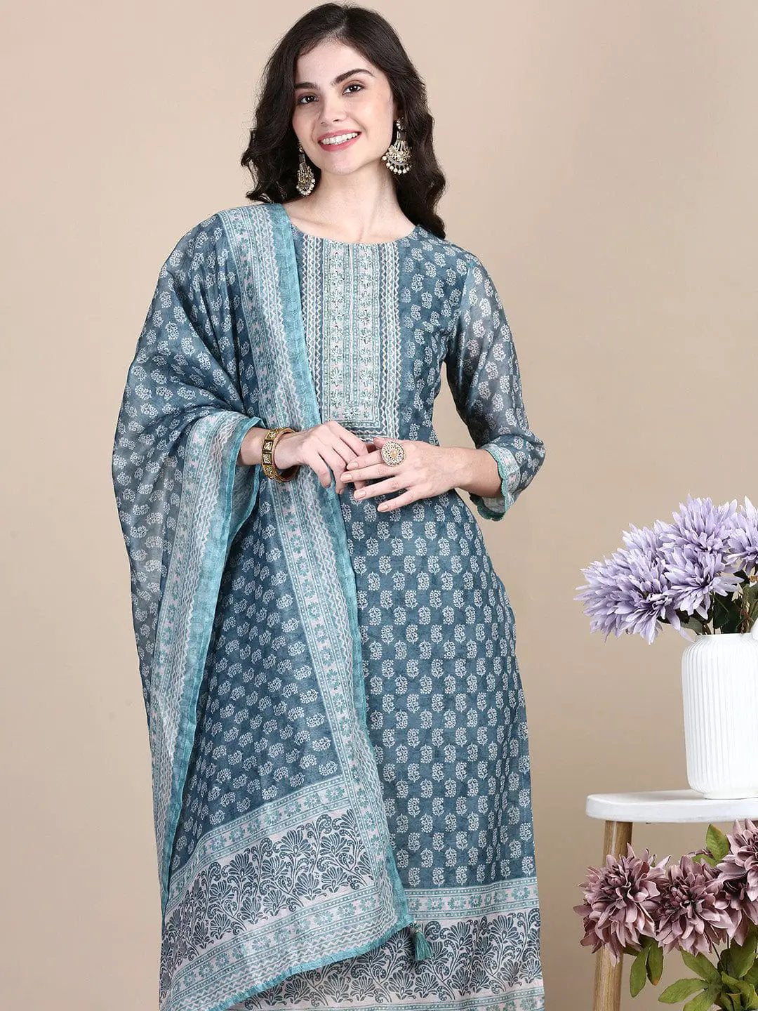 Women's Ethnic Motifs Teal Straight Kurta Set with Dupatta