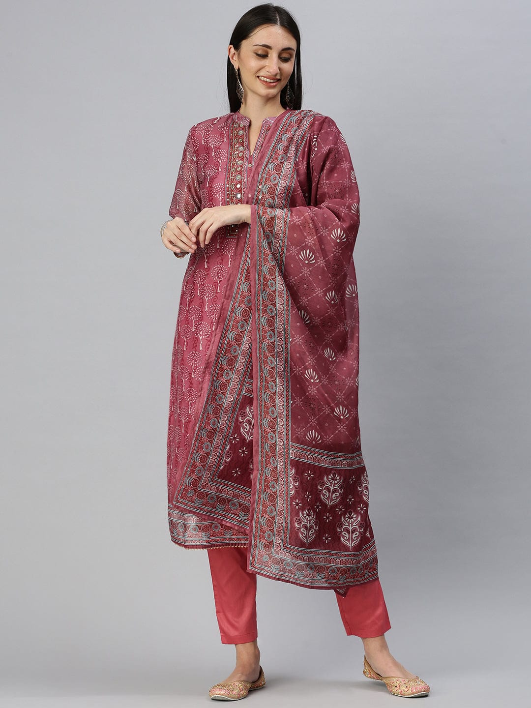 Women's Ethnic Straight Peach Printed Kurta Sets with Trousers & Dupatta