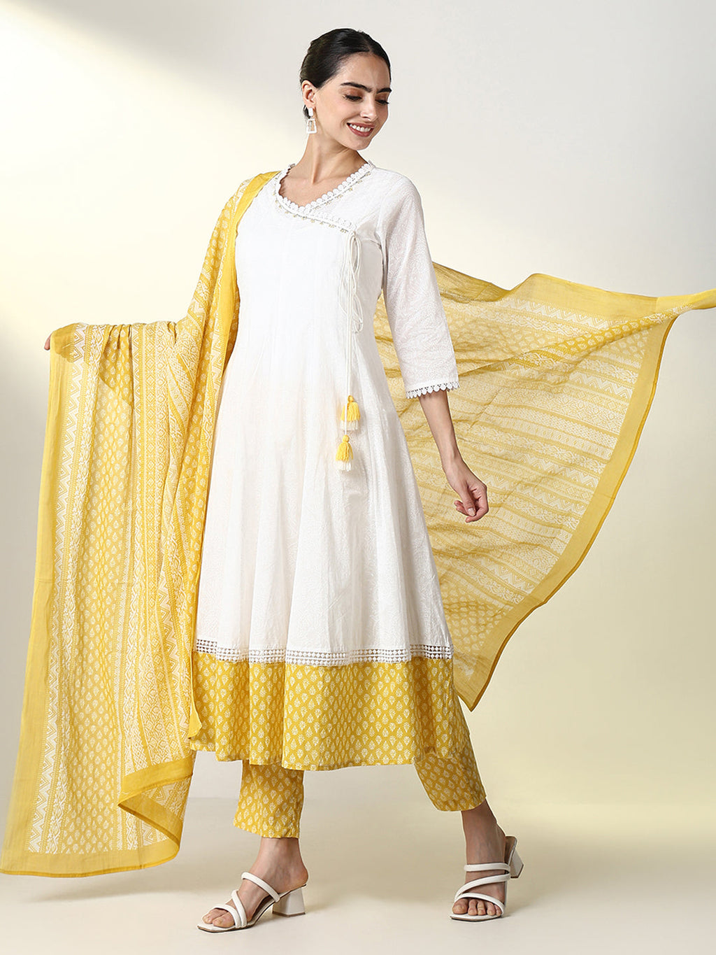 Women's Ethnic Graphic White Anarkali Kurta Set with Dupatta