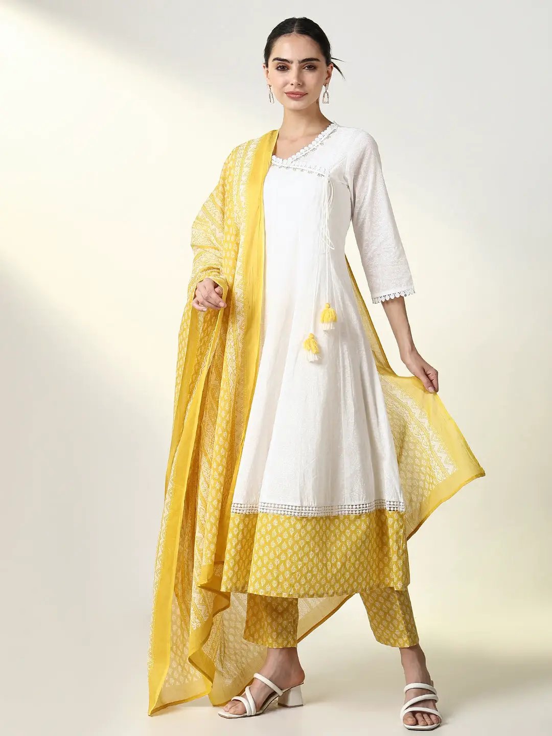 Women's Ethnic Graphic White Anarkali Kurta Set with Dupatta