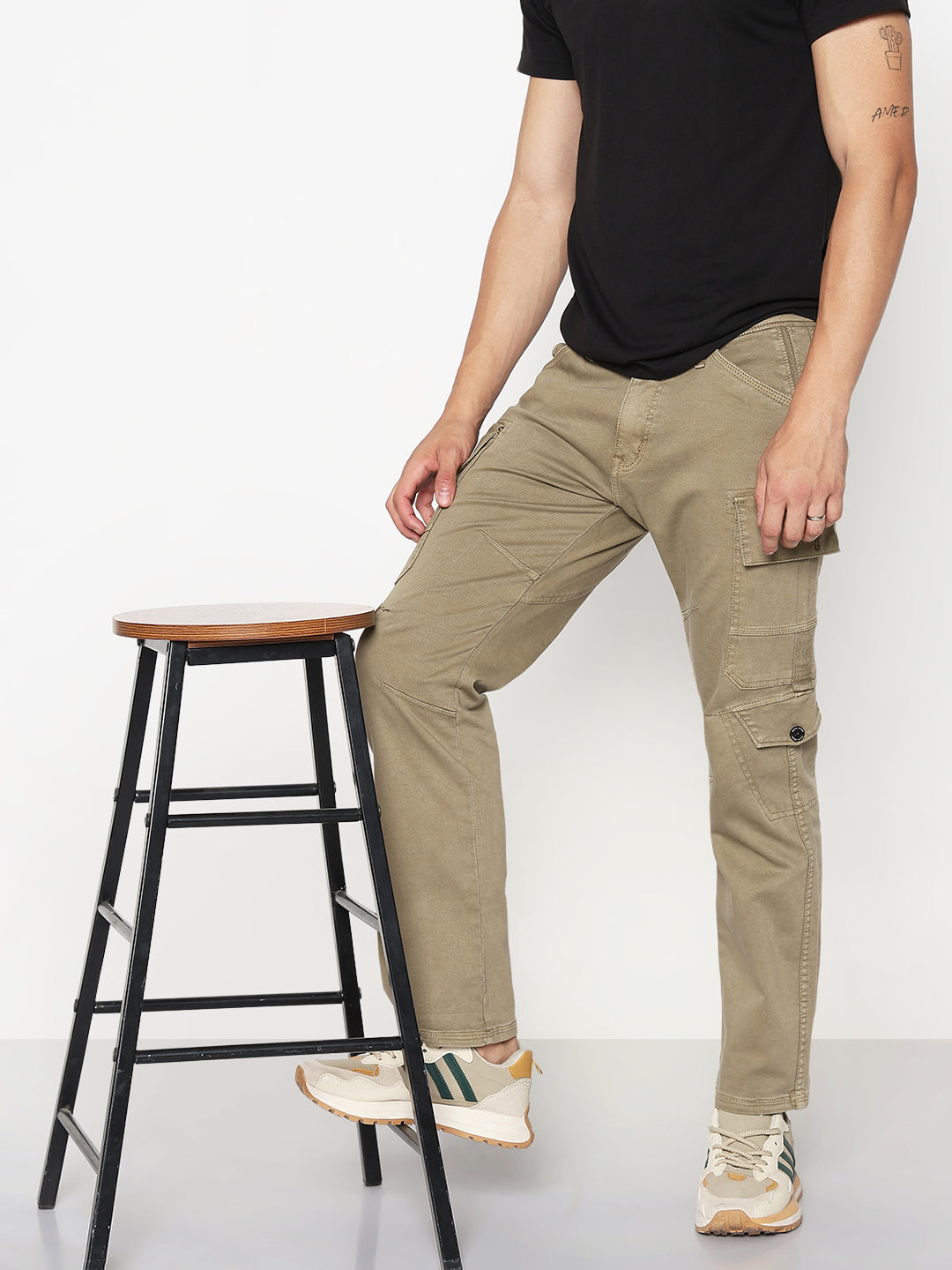 Men's Khaki Straight Fit Cargo Jeans