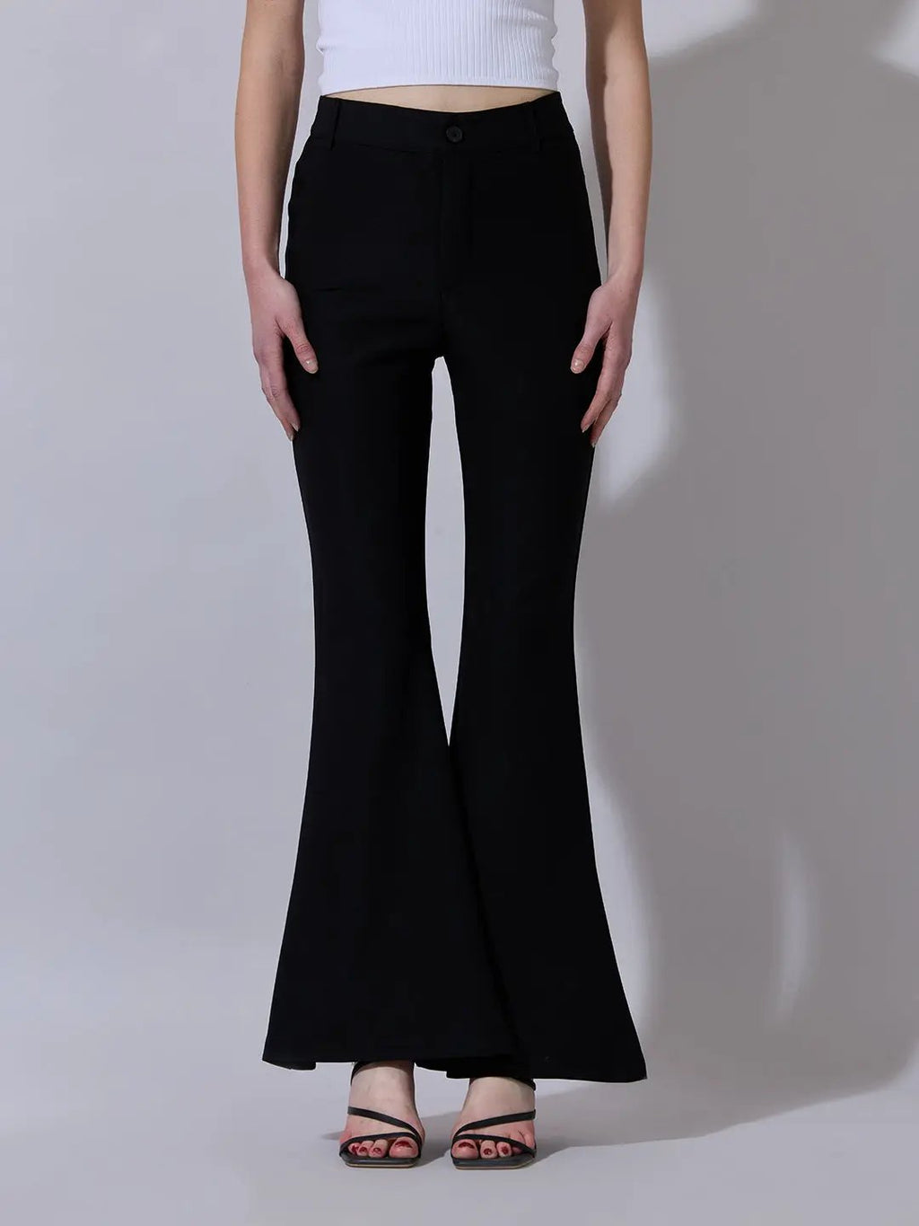 Women's Black Relaxed Fit Flared Trousers
