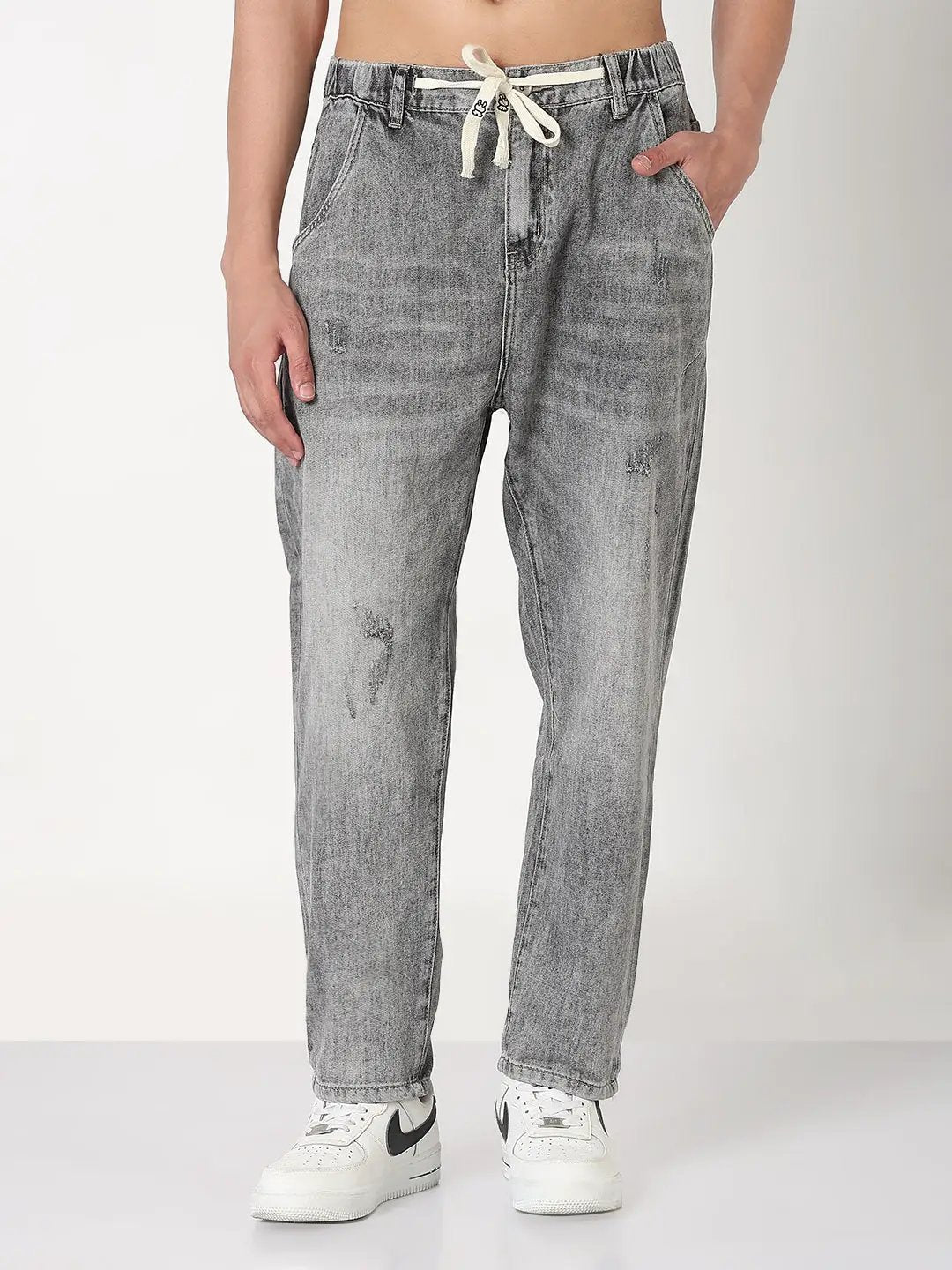 Men's Grey Washed Tapered Fit Jeans