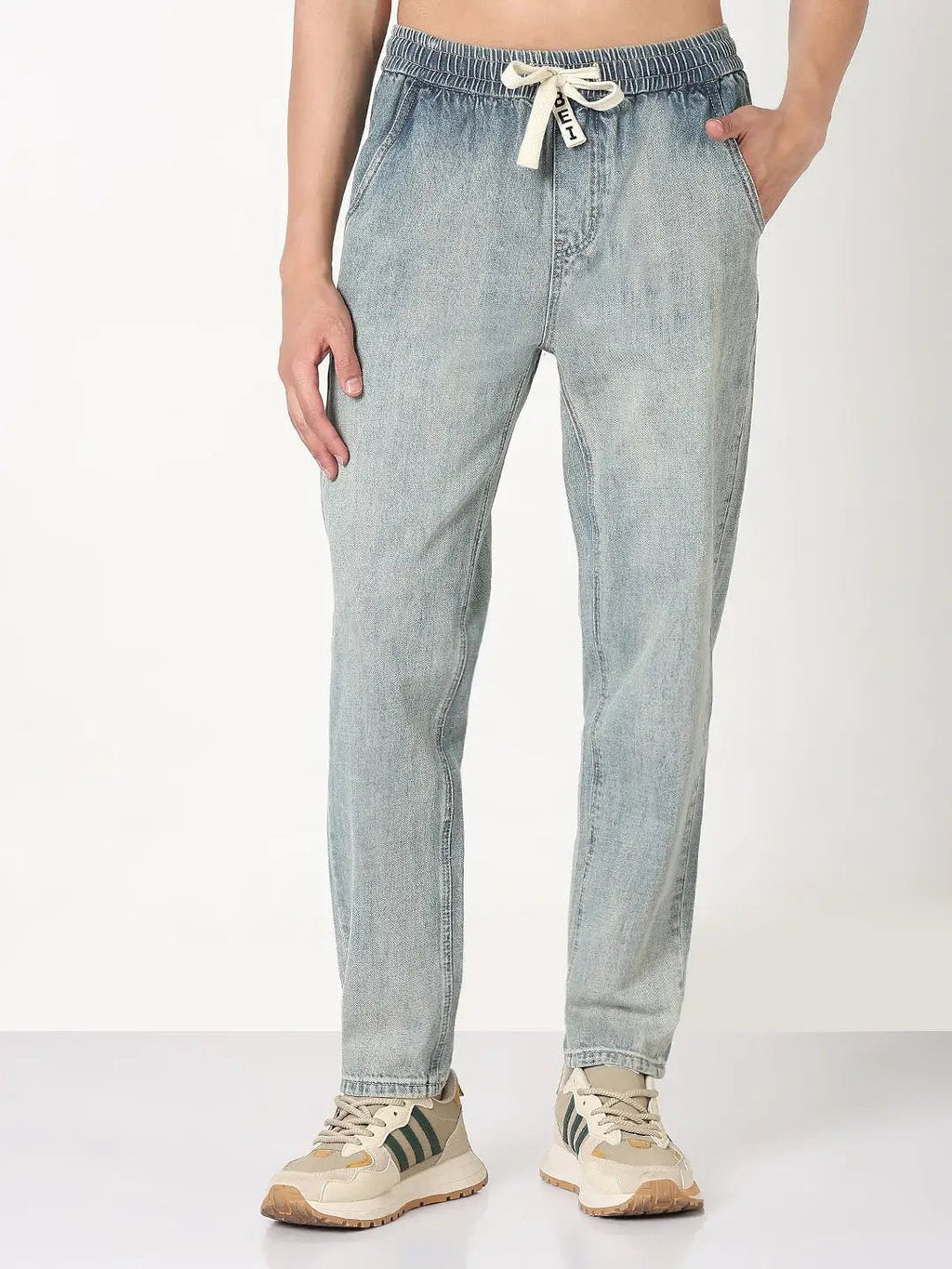 Men's Blue Washed Tapered Fit Drawstring Jeans