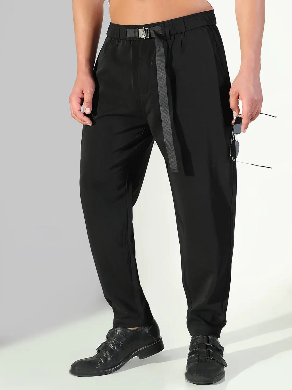 Men's Black Solid Trousers