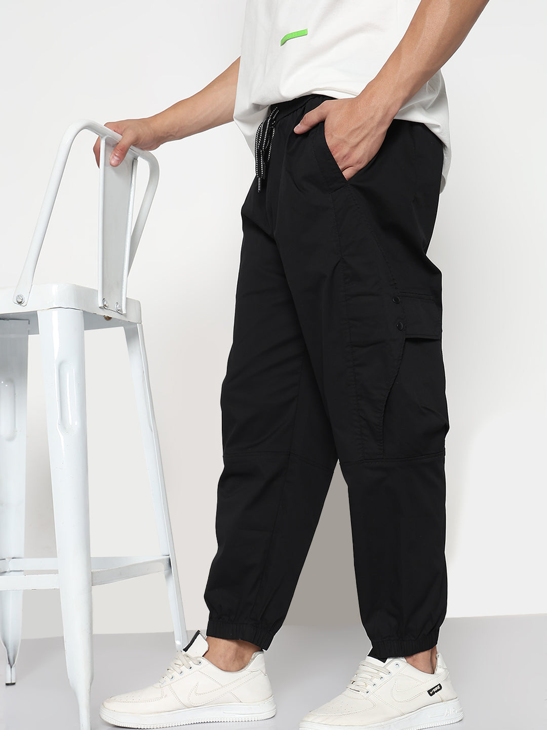 Men's Black Relaxed Fit Cargos