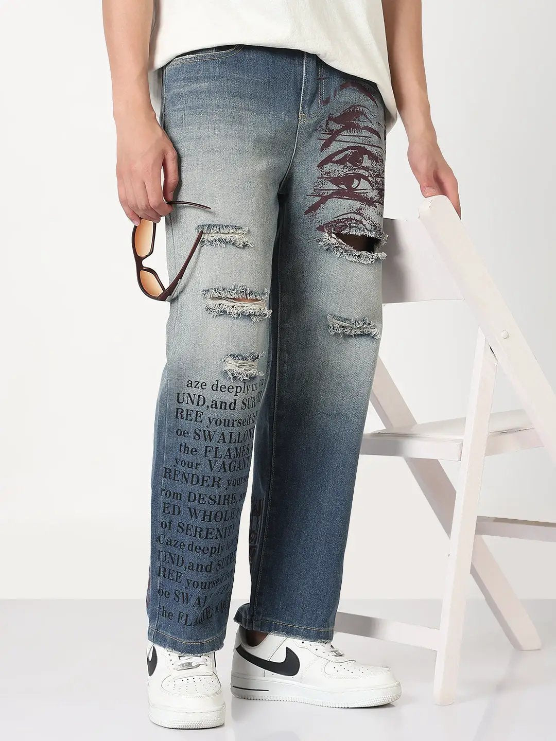 Men's Blue Graphic Print Distressed Straight Fit Jeans