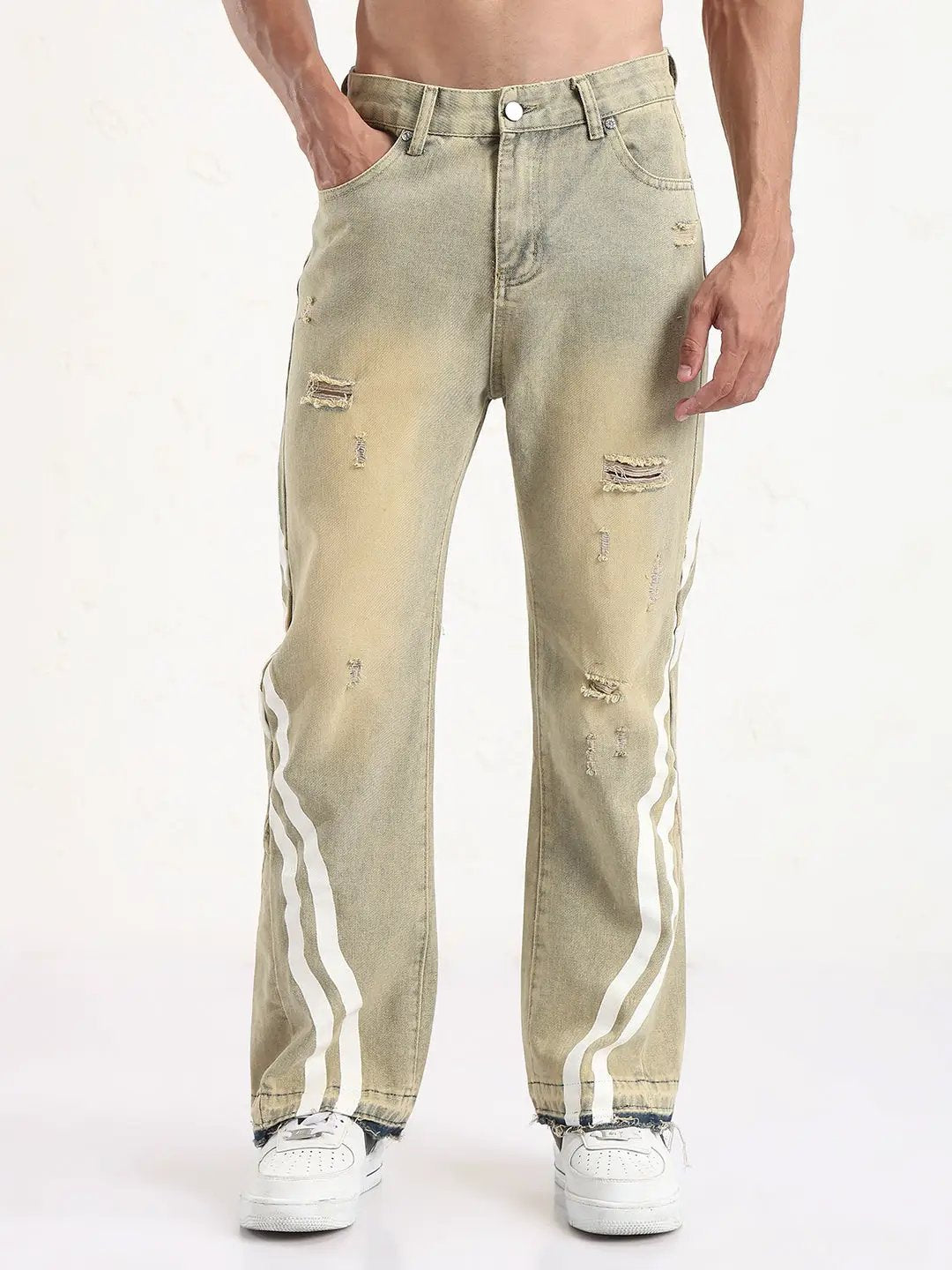 Men's Beige Distressed Relaxed Fit Jeans