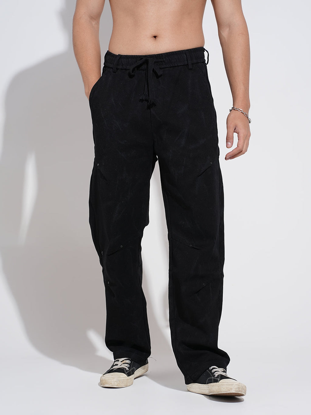 Men's Black Relaxed Fit Elasticated Waist with Drawstring Jeans