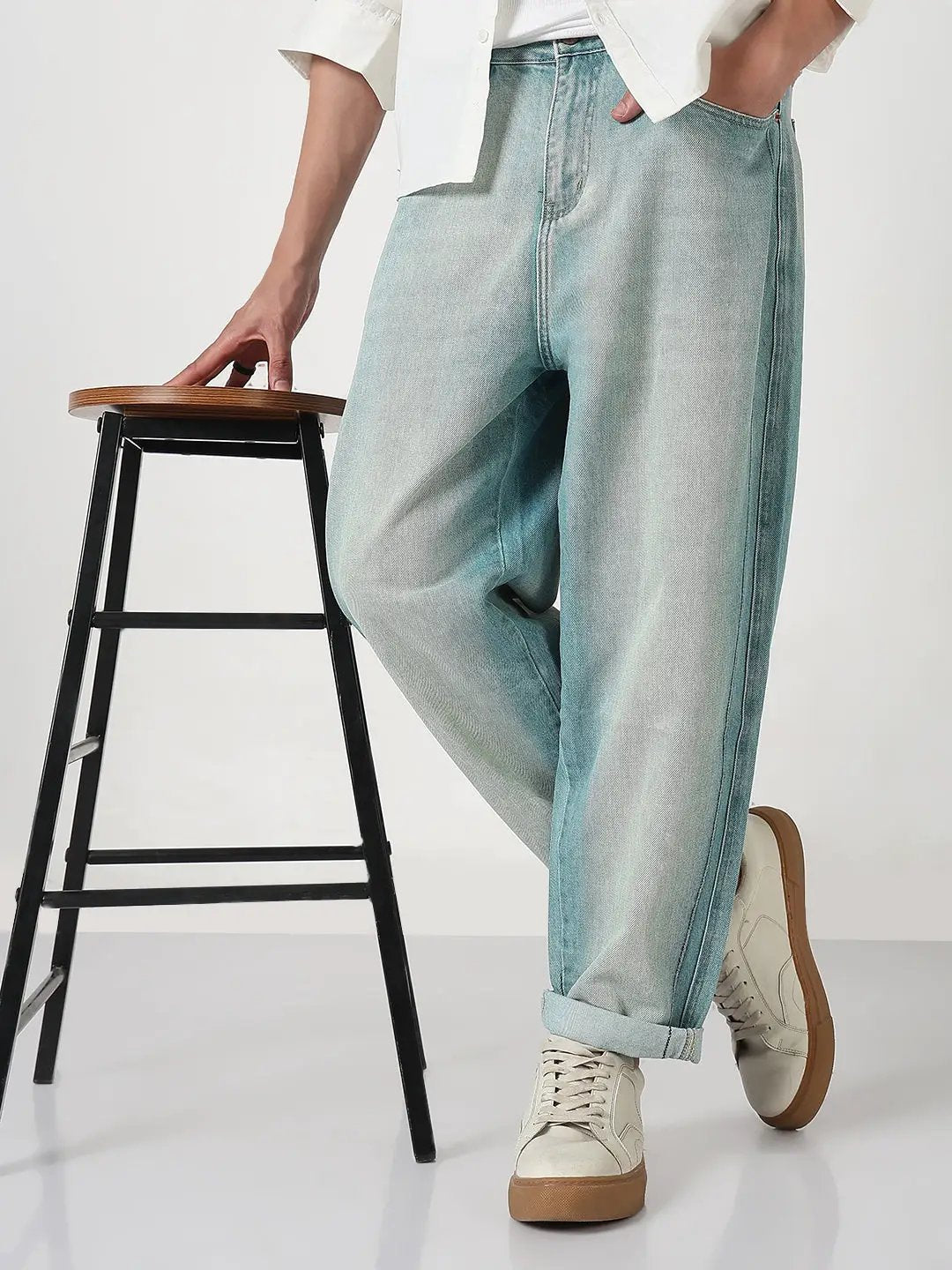 Men's Blue Washed Barrel Fit Jeans