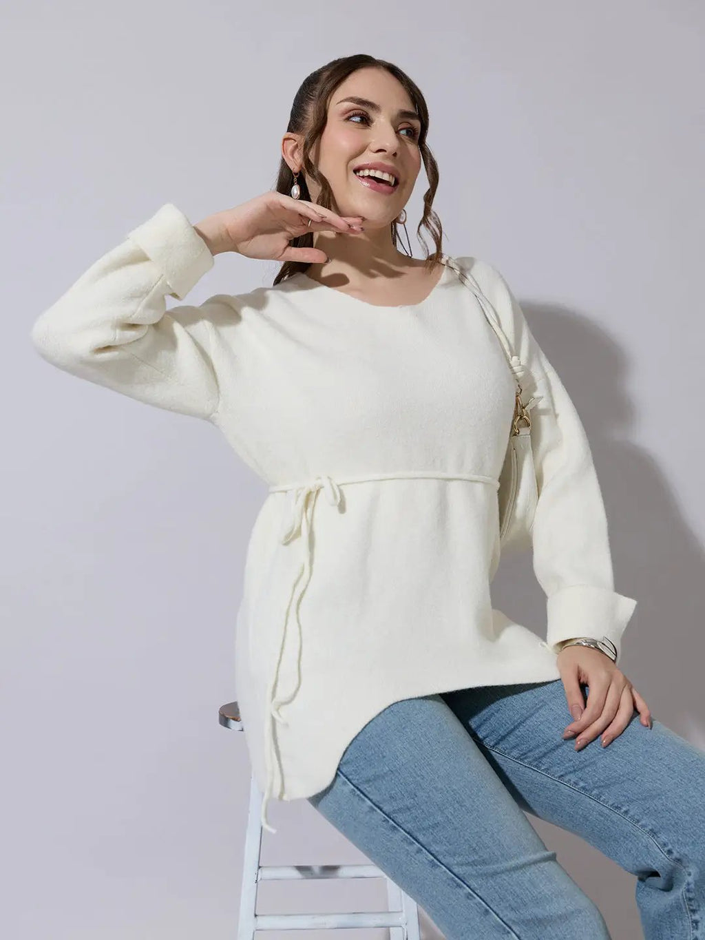 Women's Knitted Off White V-Neck Top with Tie-Up Belt