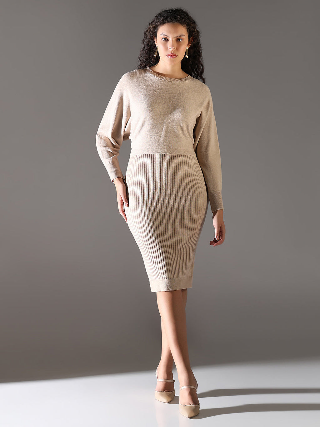 Women's Beige Solid Bodycon Dress with Top