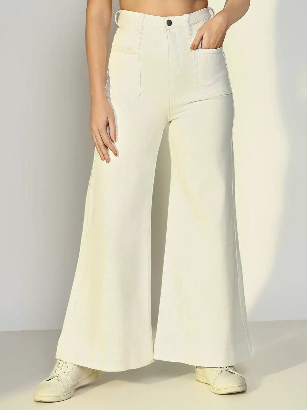 Women's White High Rise Flare Fit Jeans