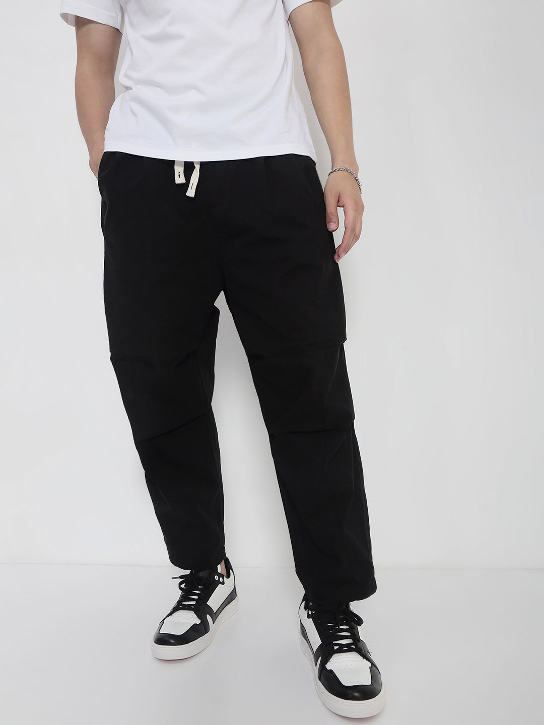 Men's Black Relaxed Fit Korean Trousers