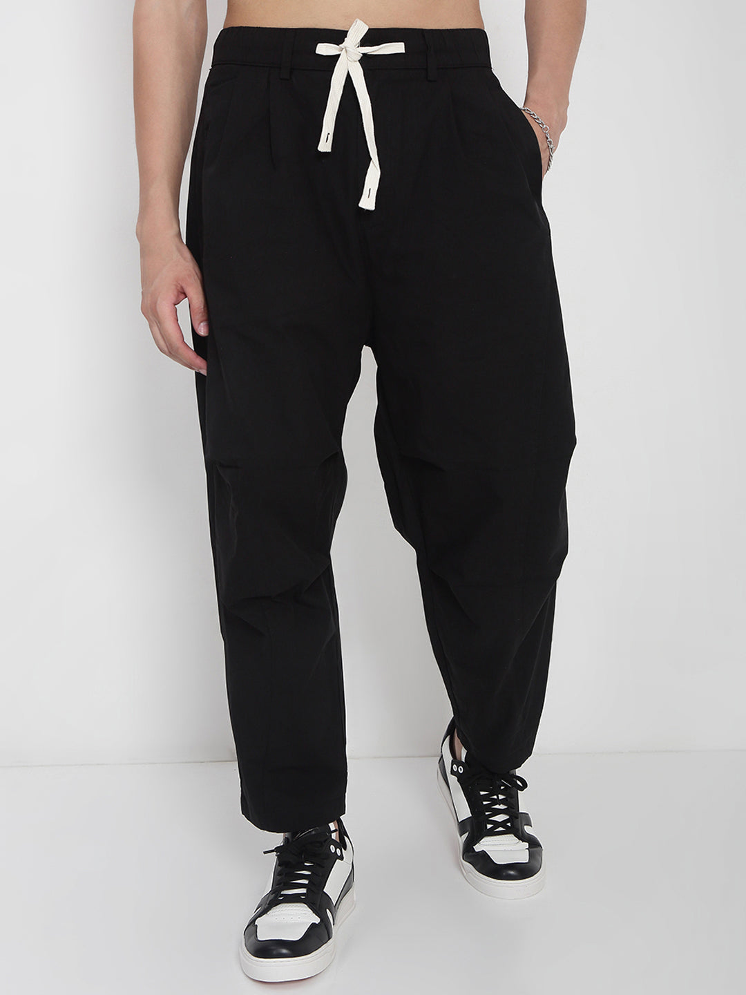 Men's Black Relaxed Fit Korean Trousers