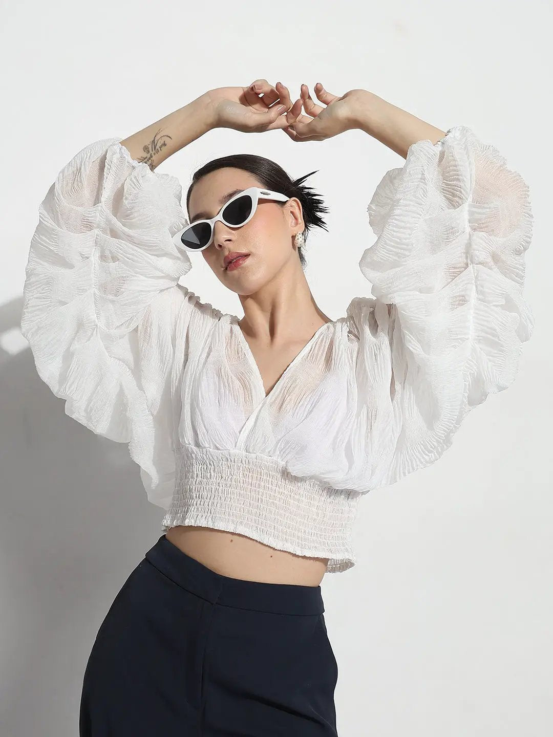 Women's White V-neck Ruched Balloon Sleeve Top