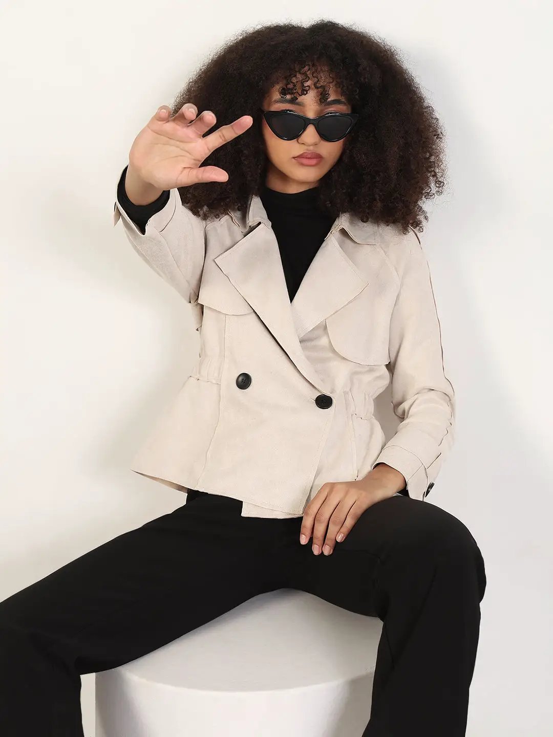 Women's Solid Beige Spread Collar Tailored Jacket