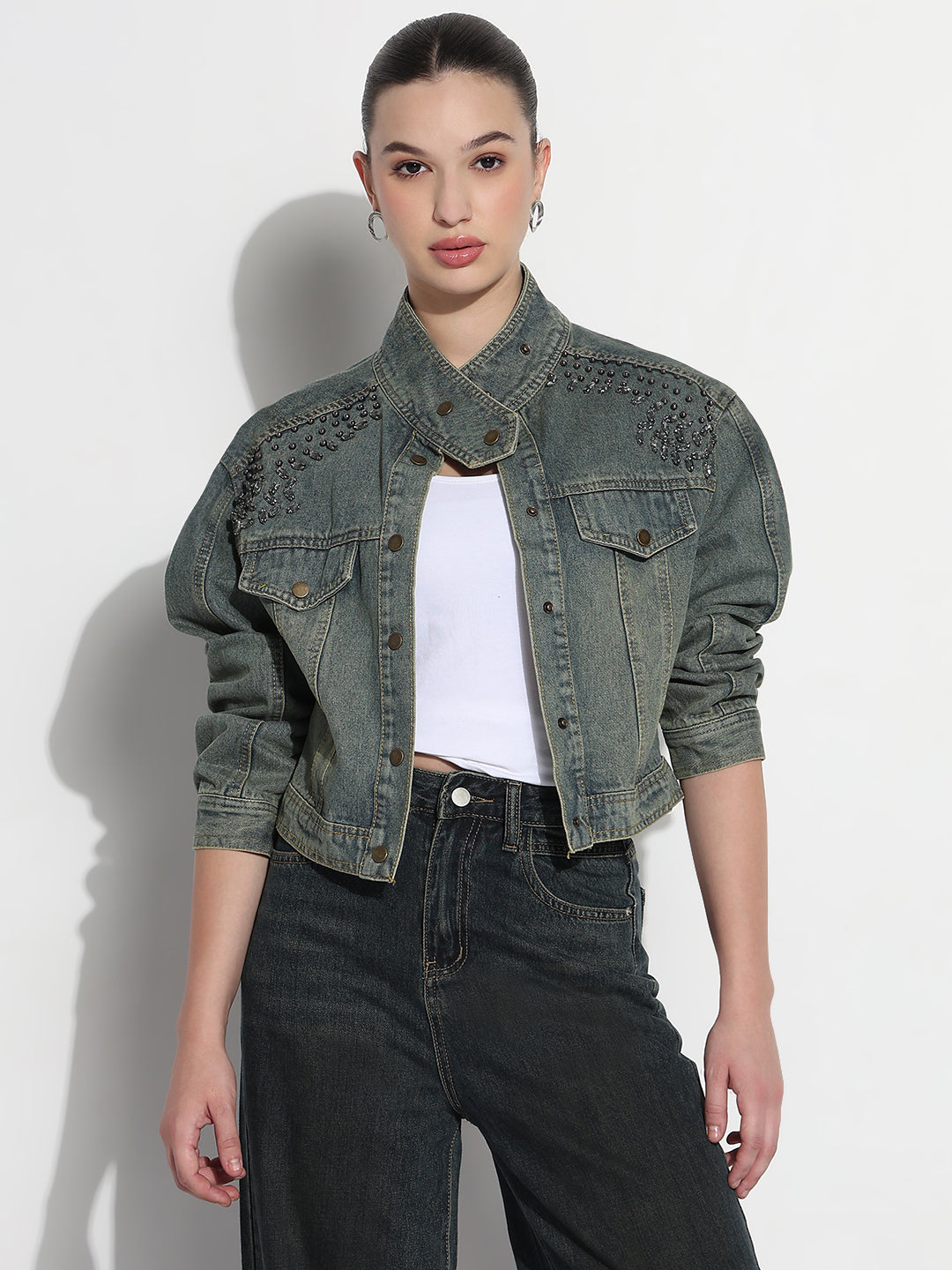 Women's Embellished Blue Stand Collar Relaxed Fit Denim Jacket