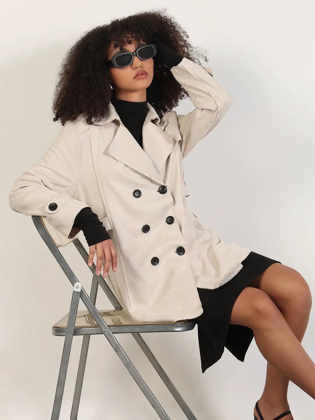 Women's Solid Cream Lapel Collar Trench Coat