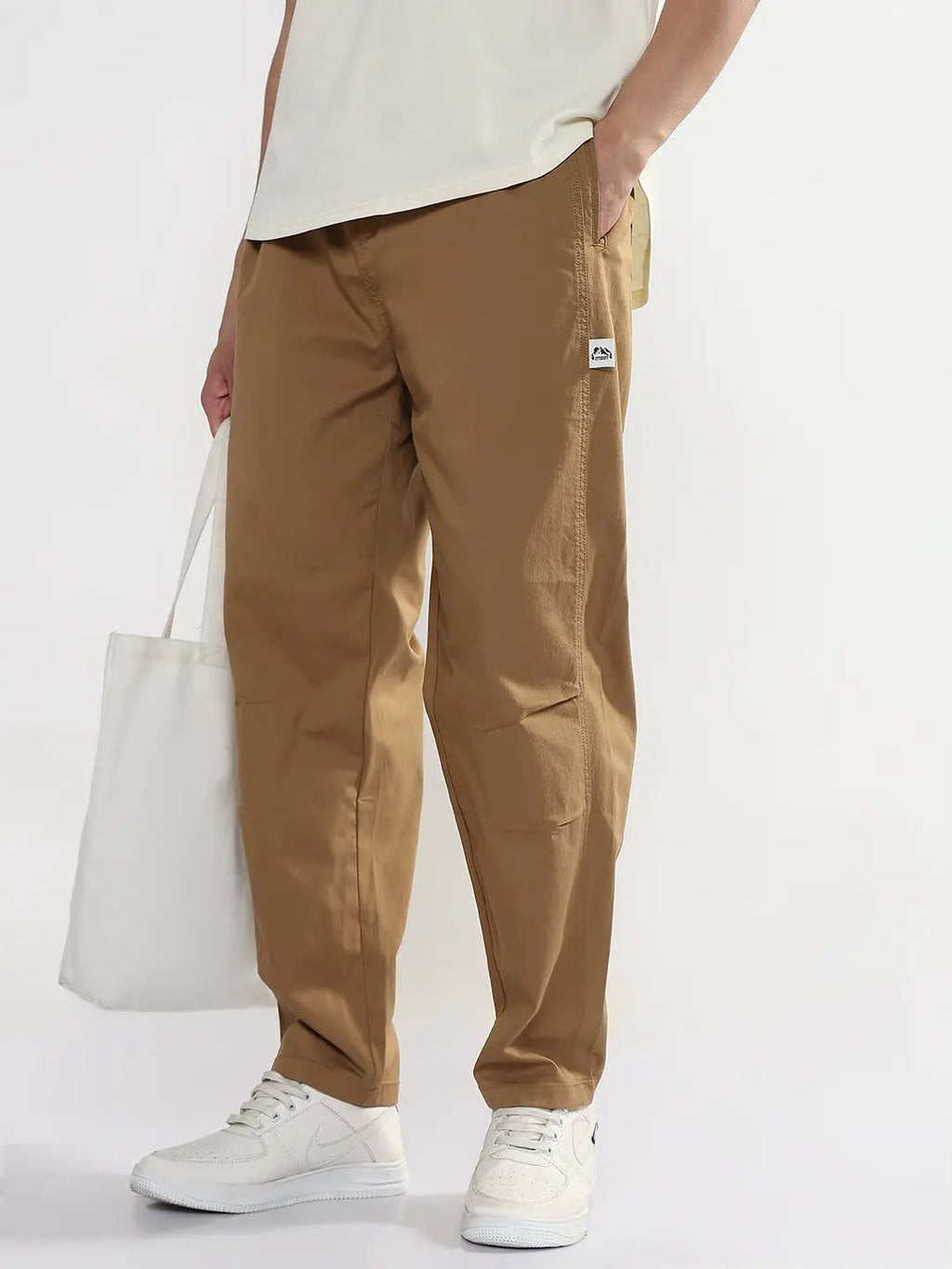 Men's Brown Relaxed Fit Trouser