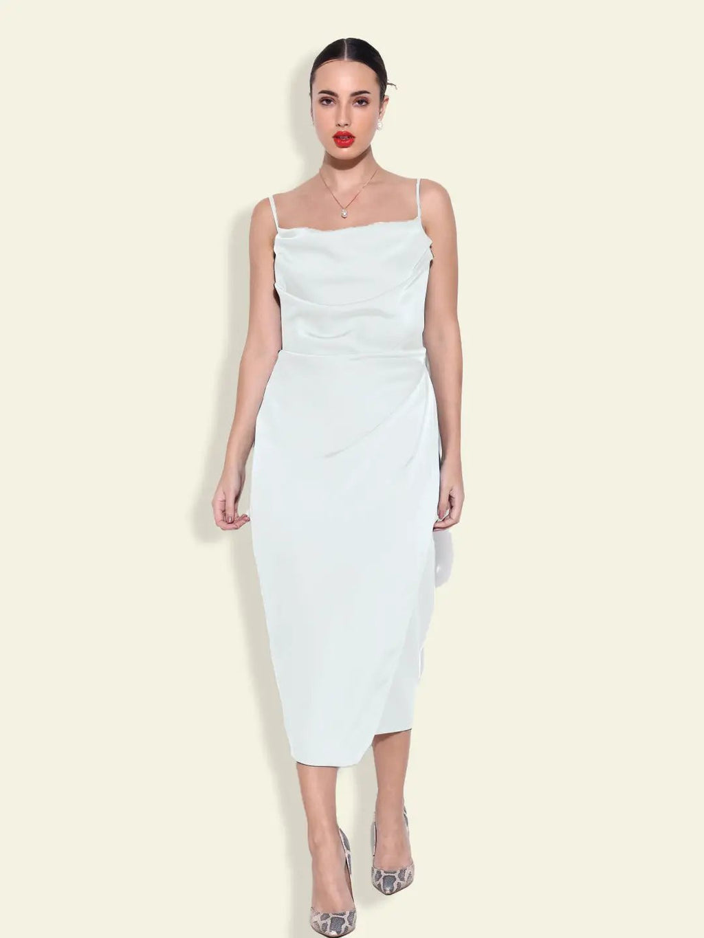 Women's White Solid Sheath Dress