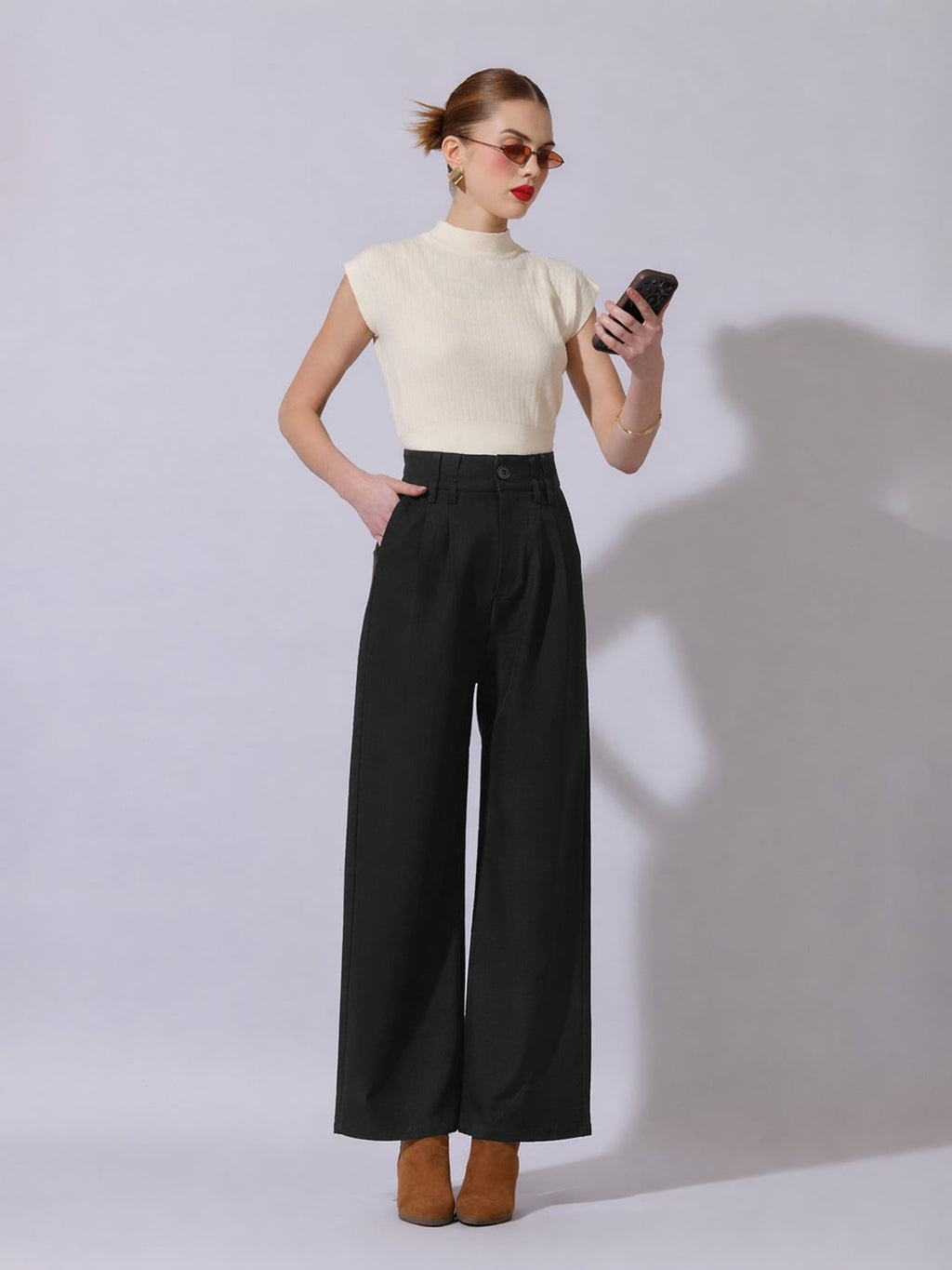 Women's Black Relaxed Fit Wide Leg Trousers